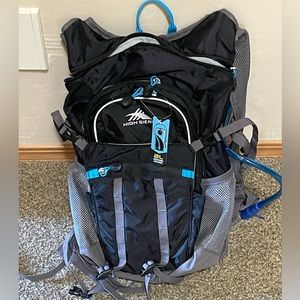 High Sierra Hiking backpack with water bladder